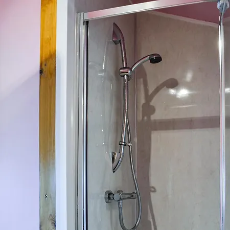 The - Uk34712 * Reighton